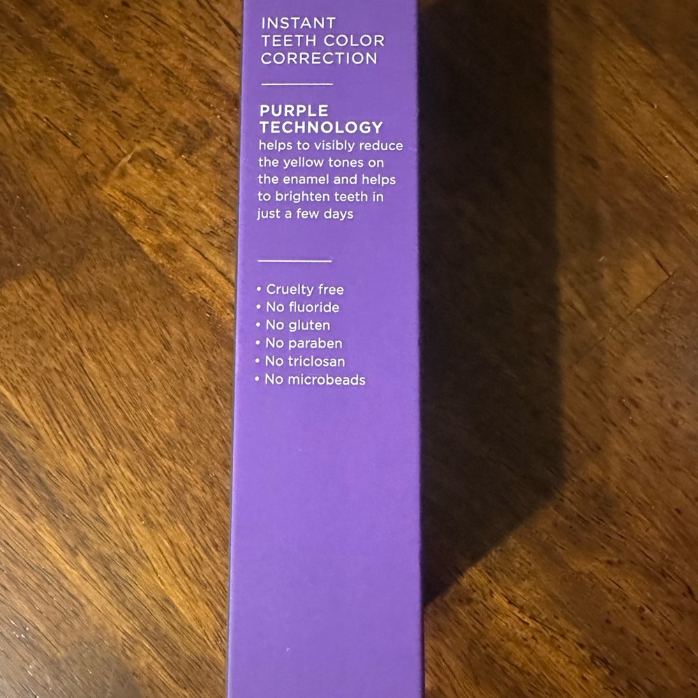 Purple Toothpaste - Instant Teeth Color Correction - Picture 5 of 6